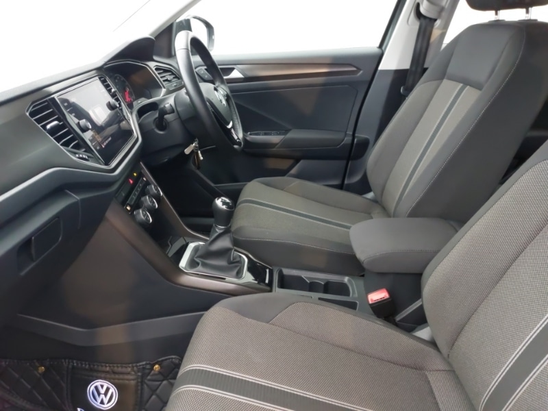 Used Volkswagen T-Roc 2019 for sale - 76465204: Photo 5