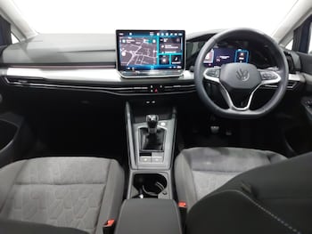 Used Volkswagen Golf 2024 for sale - 76465207: Photo