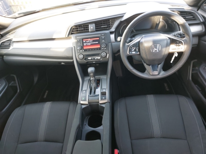 Used Honda Civic 2019 for sale - 76362226: Photo 2