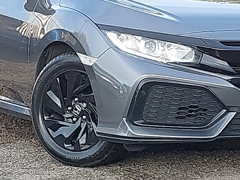 Used Honda Civic 2019 for sale - 76362226: Photo 9