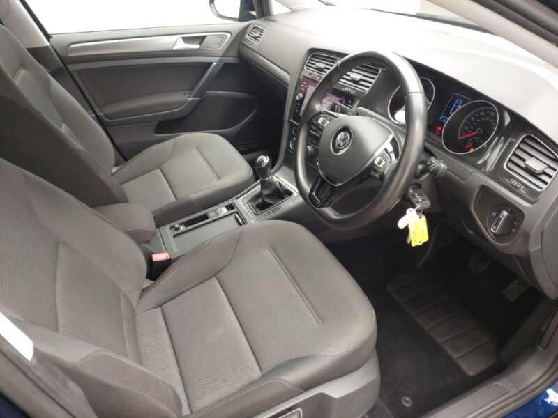 Used Volkswagen Golf 2017 for sale - 77664409: Photo 13