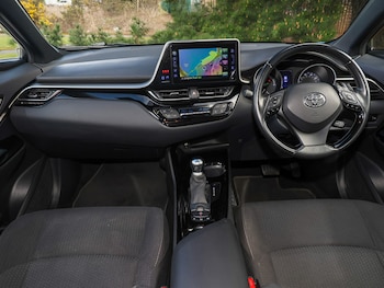 Used Toyota C-HR 2019 for sale - 78238724: Photo