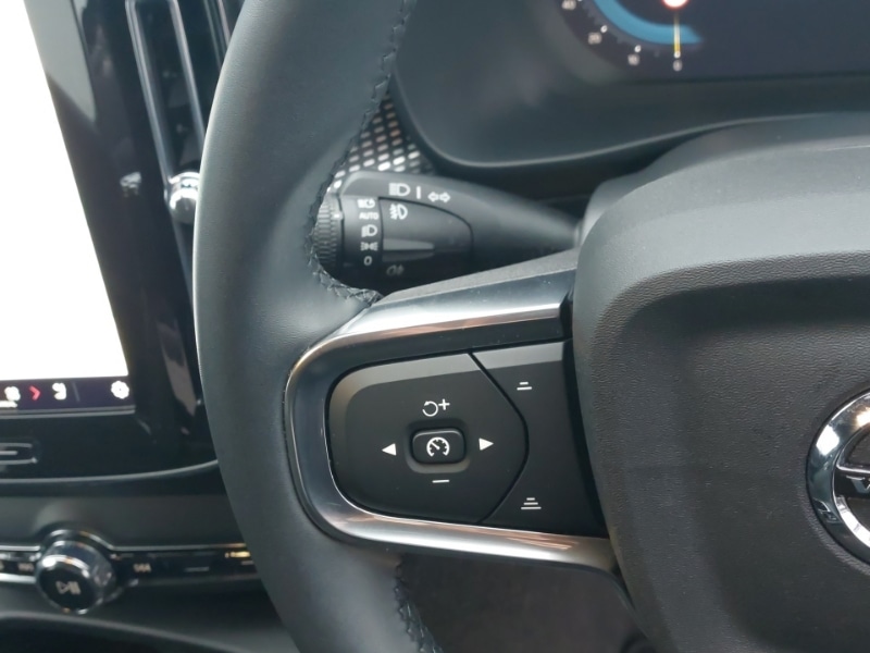 Used Volvo XC40 2025 for sale - 76589276: Photo 13