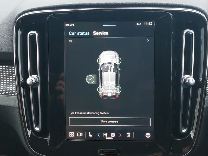 Used Volvo XC40 2025 for sale - 76589276: Photo 14