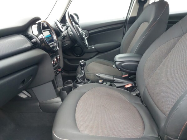 Used MINI Hatch 2018 for sale - 76166110: Photo 5