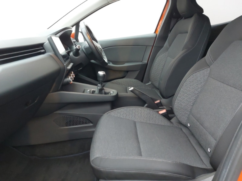 Used Renault Clio 2020 for sale - 77544473: Photo 5