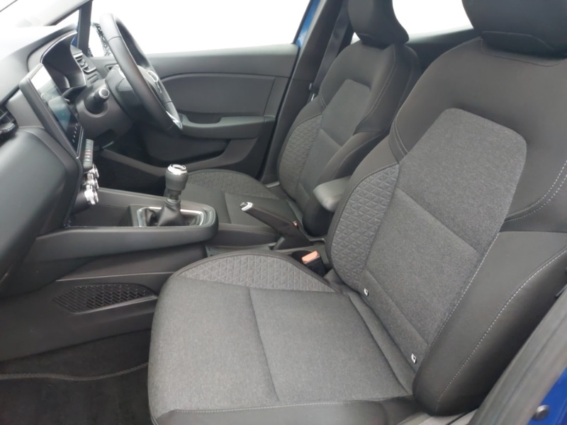 Used Renault Clio 2021 for sale - 77439302: Photo 5