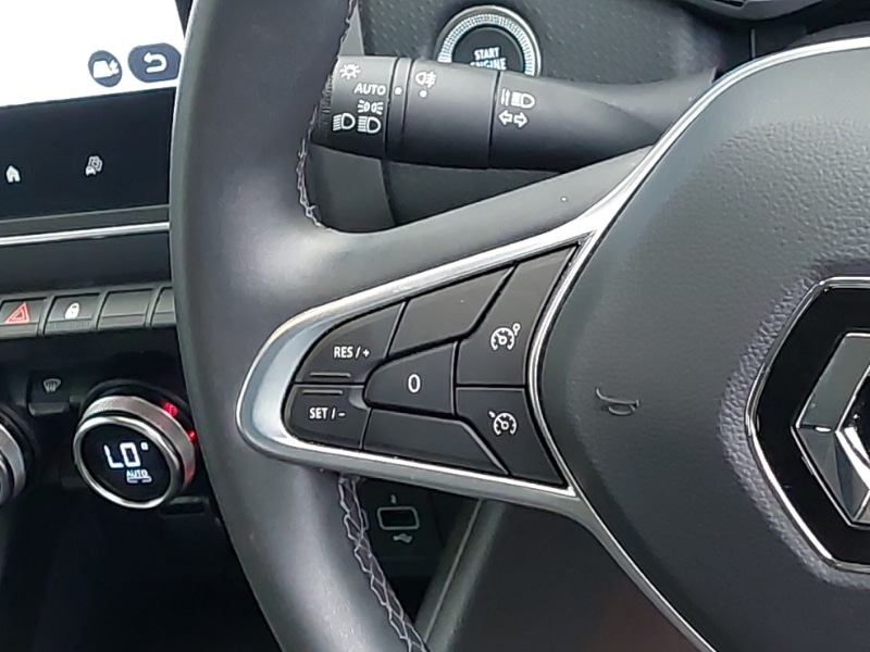 Used Renault Clio 2022 for sale - 77385841: Photo 13