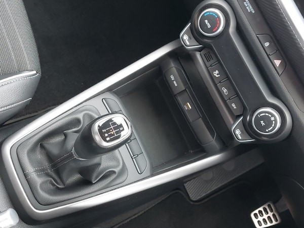 Used Kia Stonic 2022 for sale - 76282313: Photo 11