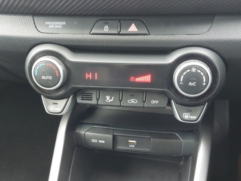 Used Kia Stonic 2022 for sale - 76282313: Photo 18