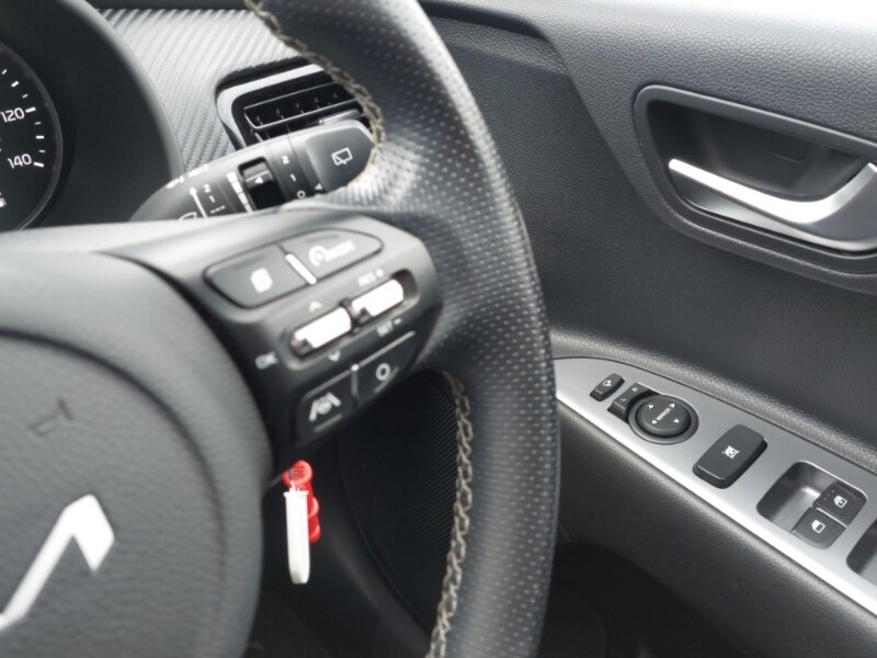 Used Kia Stonic 2022 for sale - 76282313: Photo 19