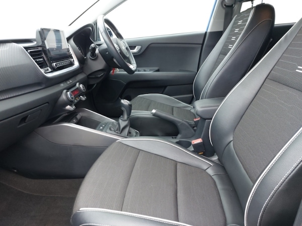 Used Kia Stonic 2022 for sale - 76282313: Photo 5