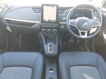 Used Renault Zoe 2021 for sale - 77731802: Photo