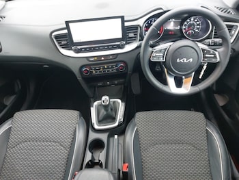 Used Kia Ceed 2023 for sale - 77522833: Photo