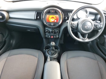 Used MINI Hatch 2020 for sale - 78203444: Photo