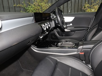 Used Mercedes-Benz CLA 2024 for sale - 76135035: Photo 2