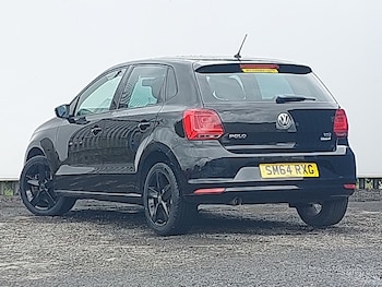Used Volkswagen Polo 2015 for sale - 78634582: Photo