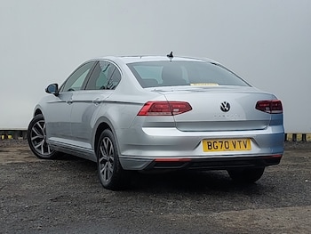Used Volkswagen Passat 2021 for sale - 77606129: Photo