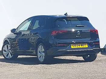 Used Volkswagen Golf 2024 for sale - 74753123: Photo