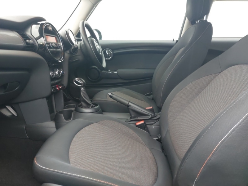 Used MINI Hatch 2016 for sale - 76567353: Photo 5