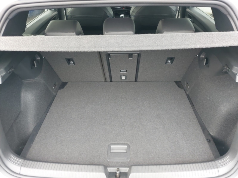 Used Volkswagen Golf 2024 for sale - 76435183: Photo 8