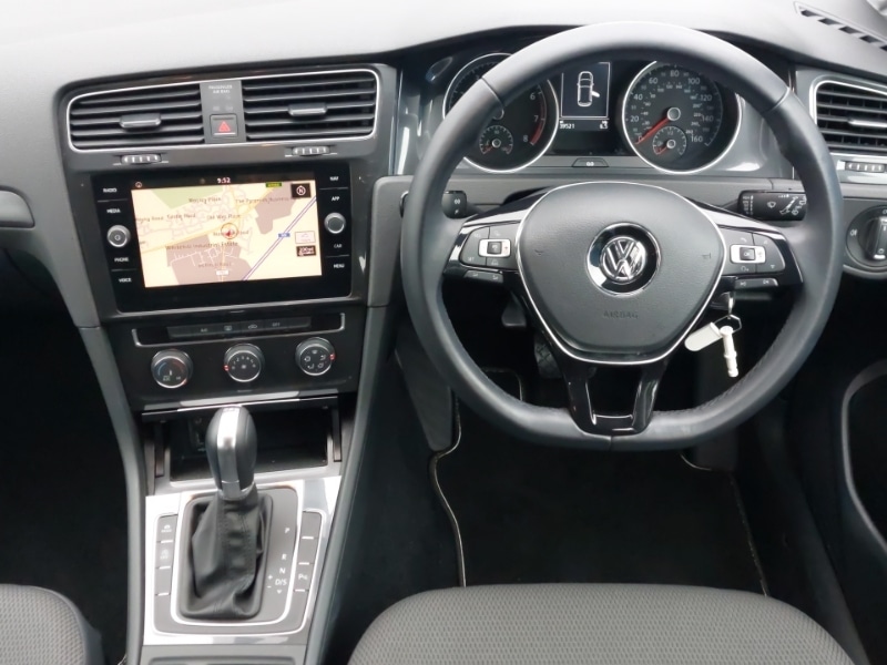 Used Volkswagen Golf 2017 for sale - 77716674: Photo 7