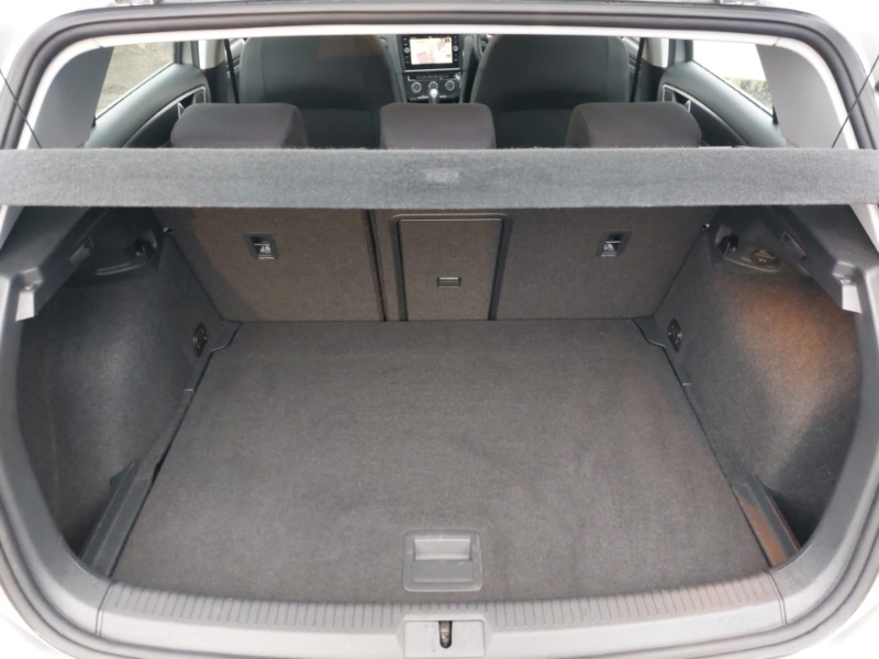 Used Volkswagen Golf 2017 for sale - 77716674: Photo 8