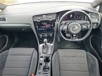 Used Volkswagen Golf 2020 for sale - 79517406: Photo
