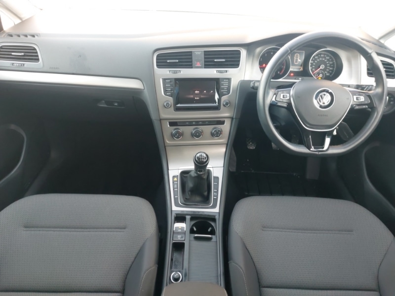 Used Volkswagen Golf 2015 for sale - 77141956: Photo 2
