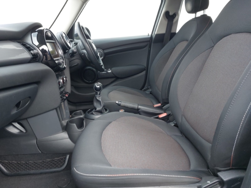 Used MINI Hatch 2018 for sale - 77988018: Photo 5