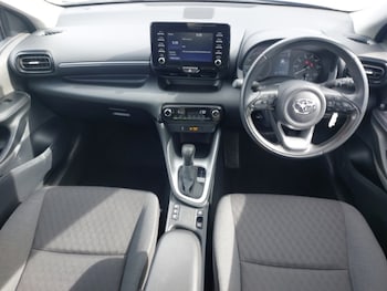 Used Toyota Yaris 2022 for sale - 78580662: Photo