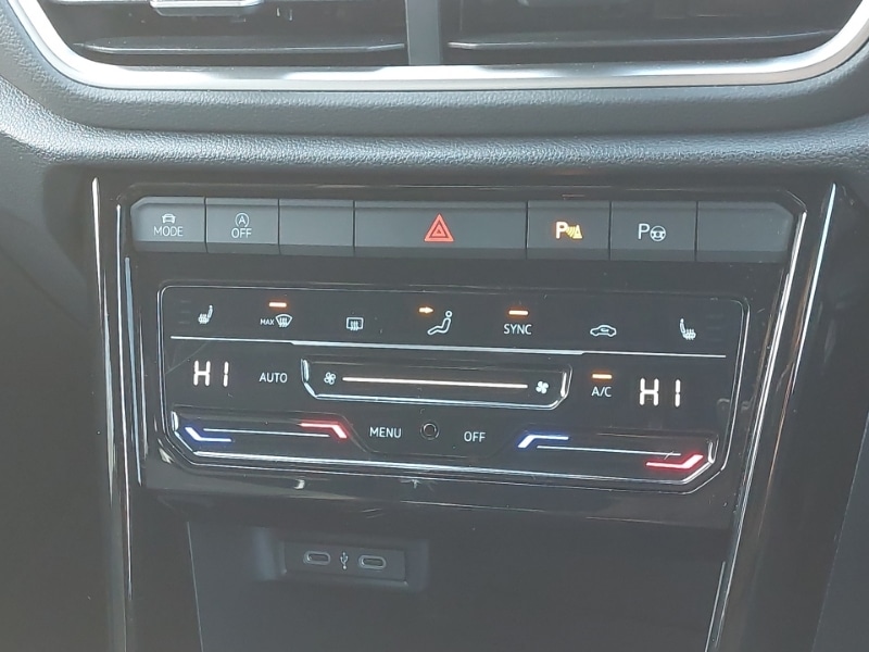 Used Volkswagen T-Roc 2025 for sale - 77689704: Photo 18