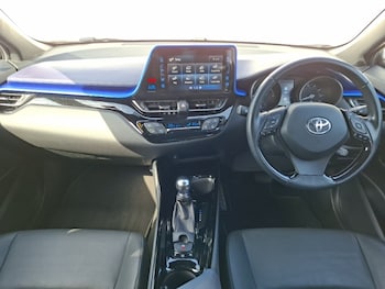 Used Toyota C-HR 2018 for sale - 79011491: Photo