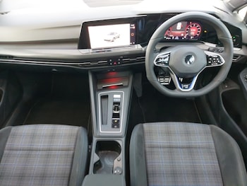 Used Volkswagen Golf 2021 for sale - 76983211: Photo