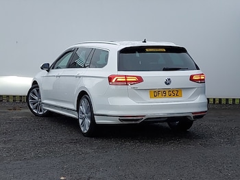 Used Volkswagen Passat 2019 for sale - 76465206: Photo