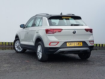 Used Volkswagen T-Roc 2022 for sale - 75750595: Photo