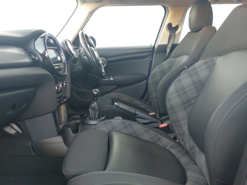 Used MINI Hatch 2018 for sale - 76602426: Photo 5