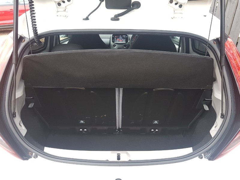 Used Toyota AYGO 2020 for sale - 77956630: Photo 8