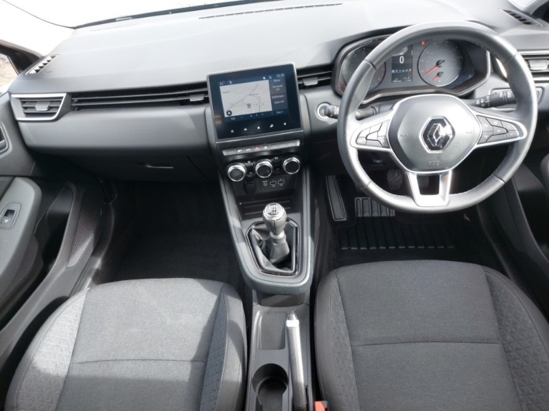Used Renault Clio 2021 for sale - 76301924: Photo 2