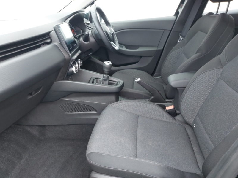 Used Renault Clio 2021 for sale - 76301924: Photo 5