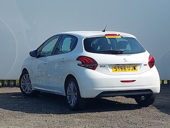 Used Peugeot 208 2016 for sale - 75725690: Photo