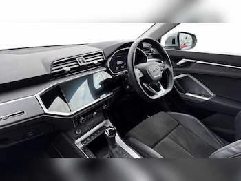 Used Audi Q3 2025 for sale - 76680972: Photo