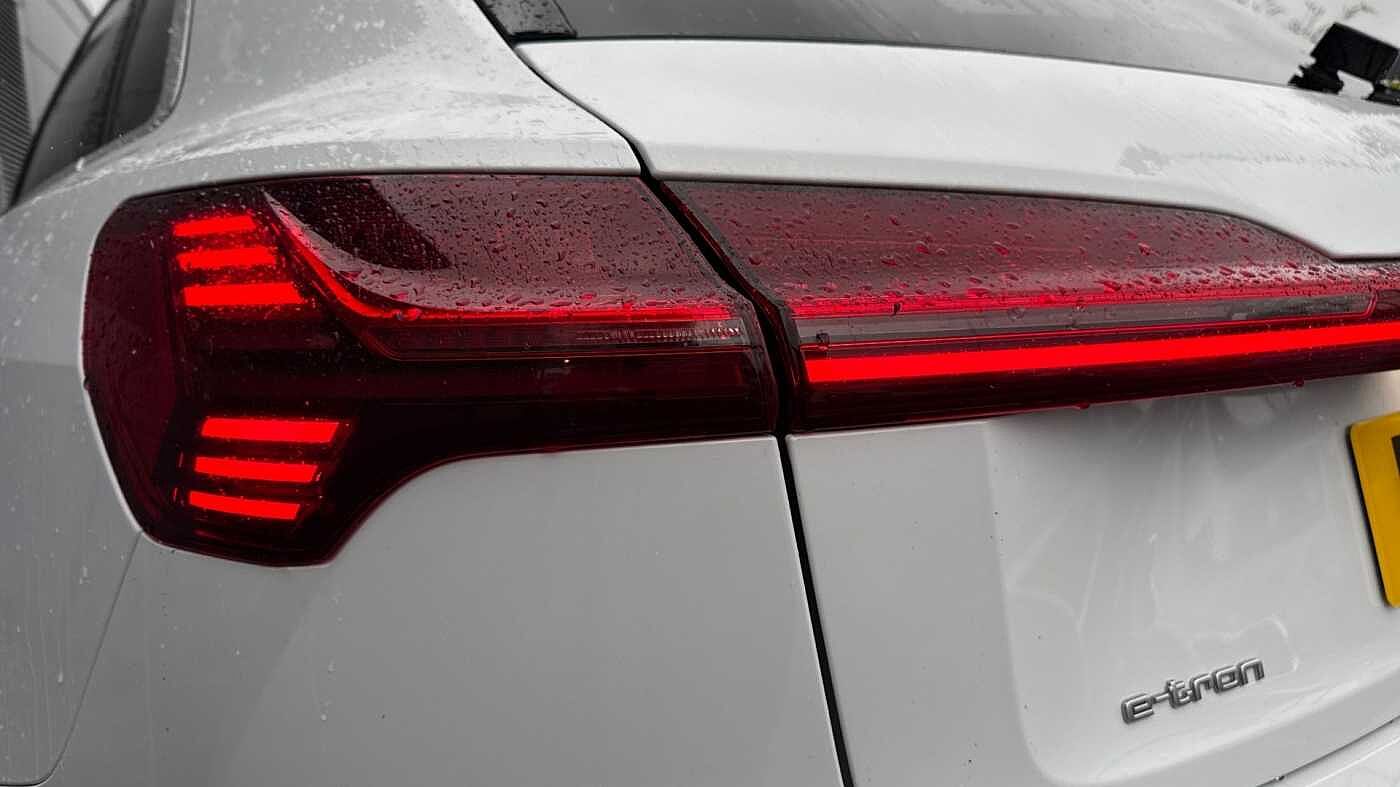 Used Audi e-tron 2020 for sale - 76681057: Photo 25