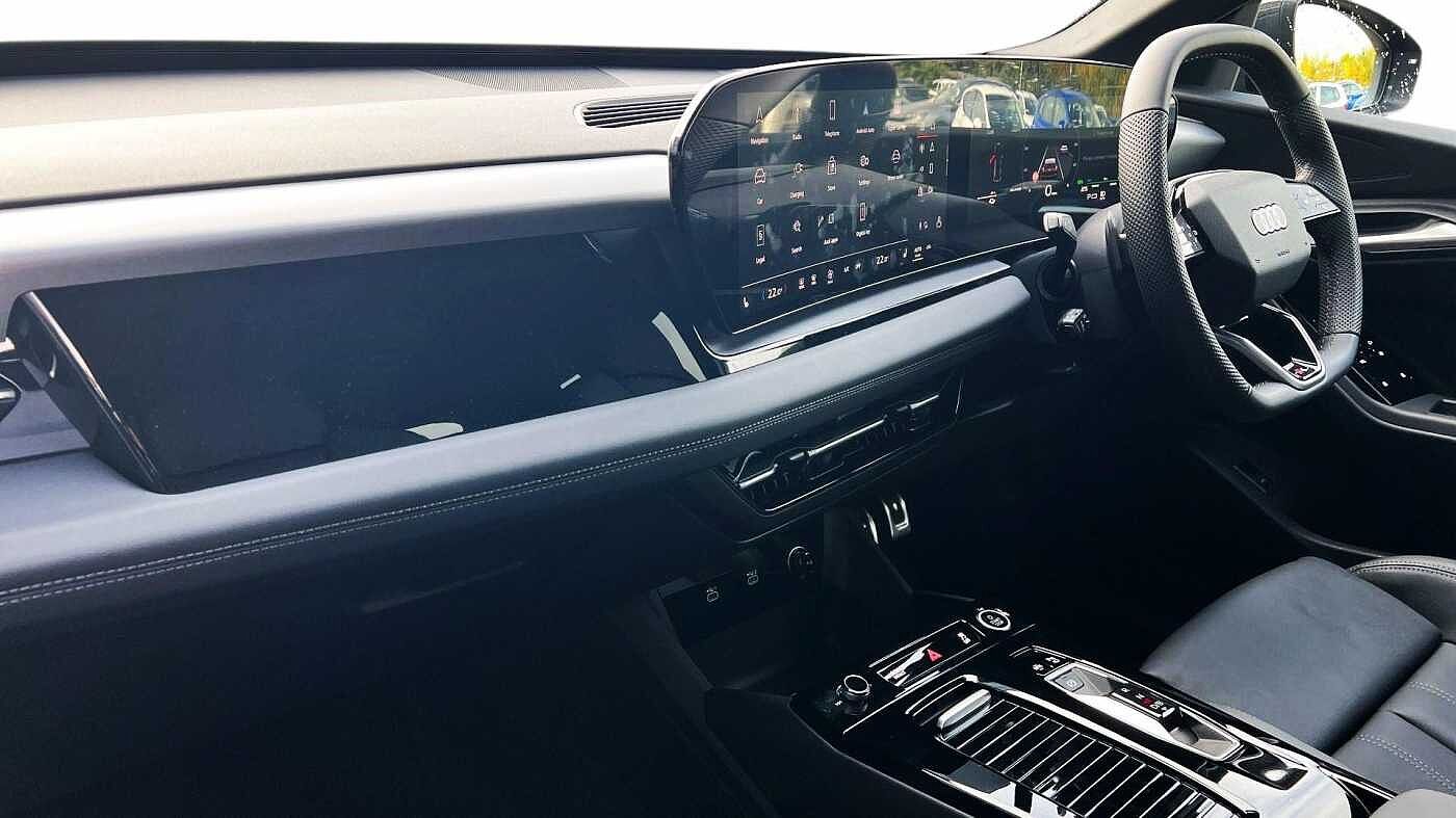 Used Audi Q6 e-tron 2025 for sale - 76678806: Photo 2