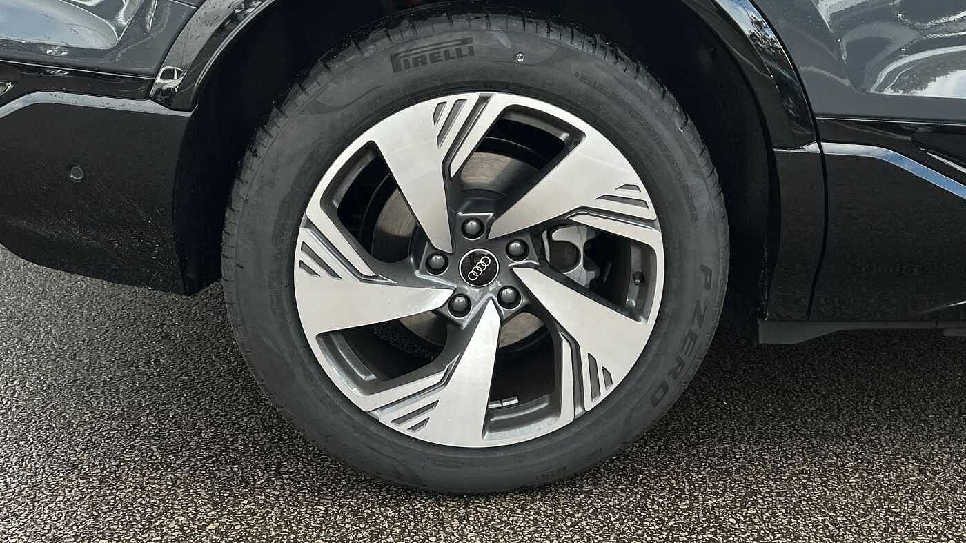 Used Audi Q6 e-tron 2025 for sale - 76678806: Photo 5