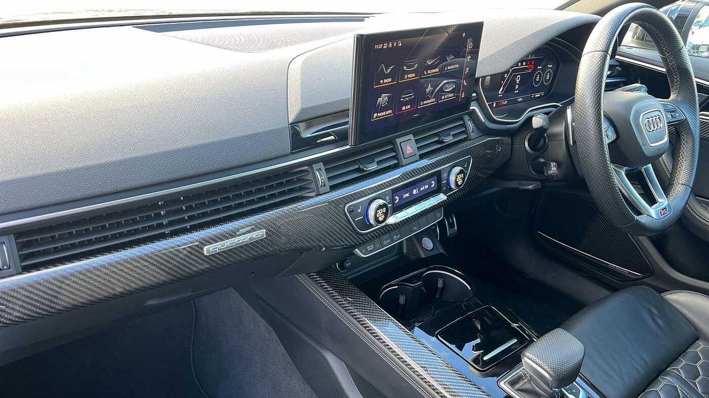 Used Audi RS4 2022 for sale - 76674343: Photo 2