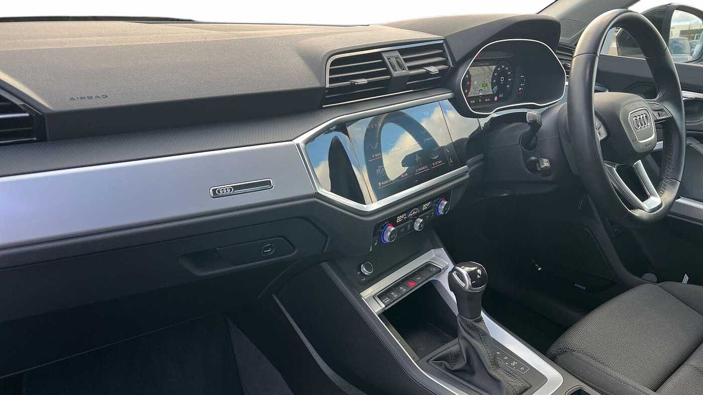 Used Audi Q3 2022 for sale - 76675093: Photo 2