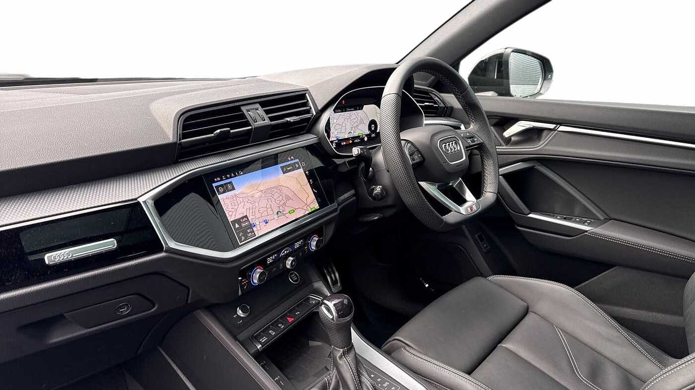 Used Audi Q3 2025 for sale - 77179339: Photo 2