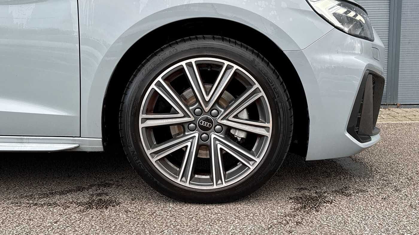 Used Audi A1 2024 for sale - 76677052: Photo 5