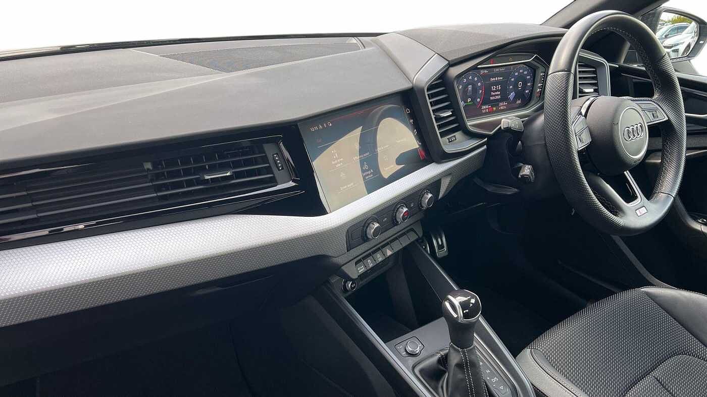 Used Audi A1 2023 for sale - 76676308: Photo 2